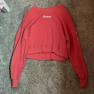 Hoodie from Hollister and it’s a medium size